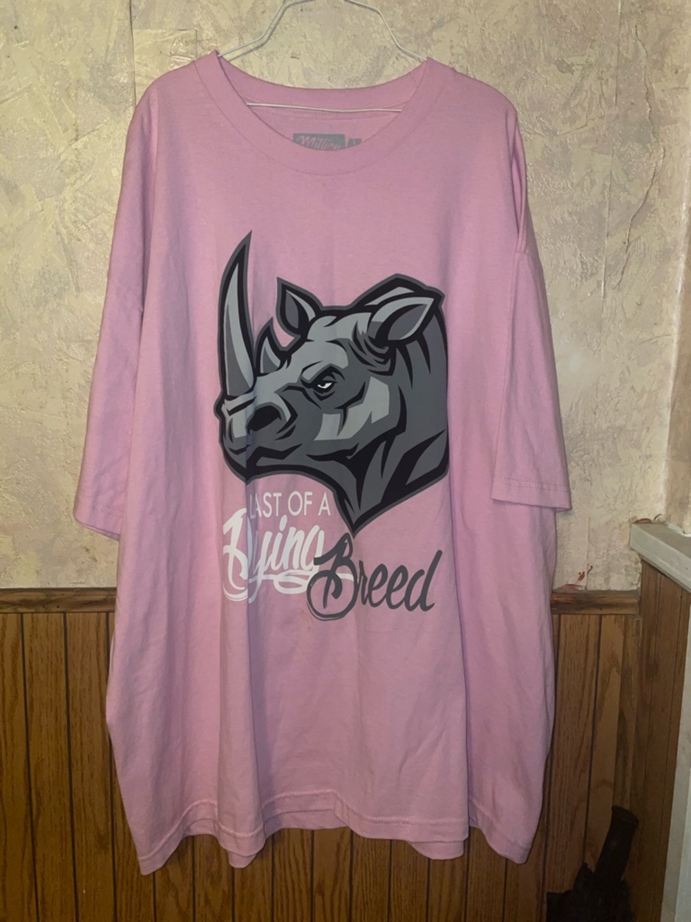 Men’s Pink, gray & white million dolla motive t-shirt (4X)